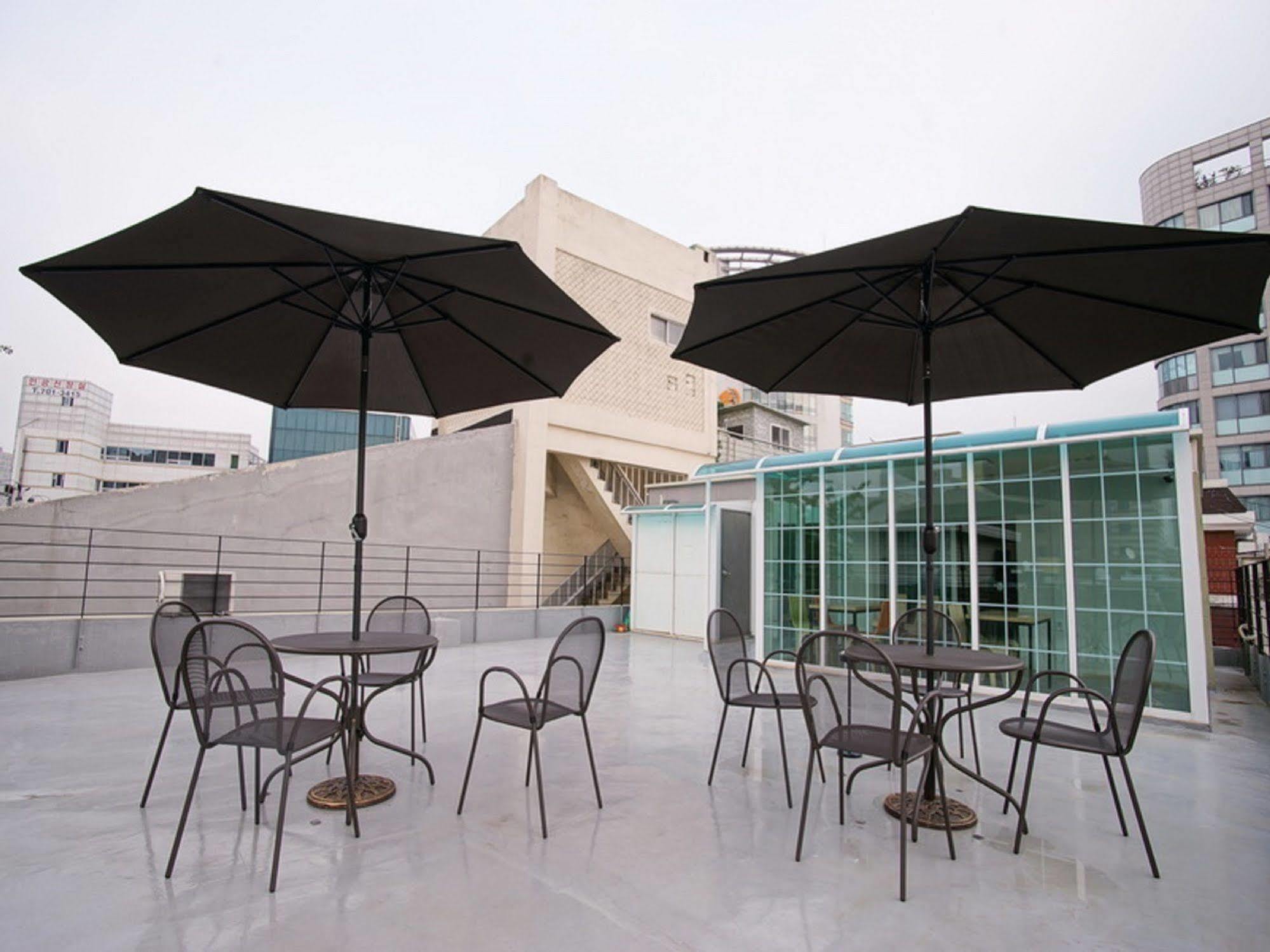 D.H Sinchon Guesthouse Seul Exterior foto